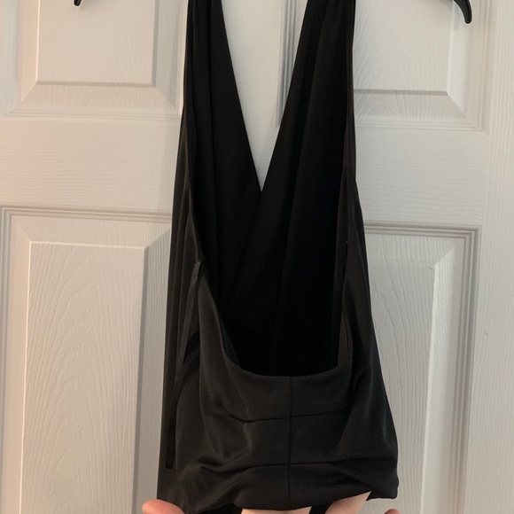 BCBG MAXARIZA backless halter top - Picture 2 of 3